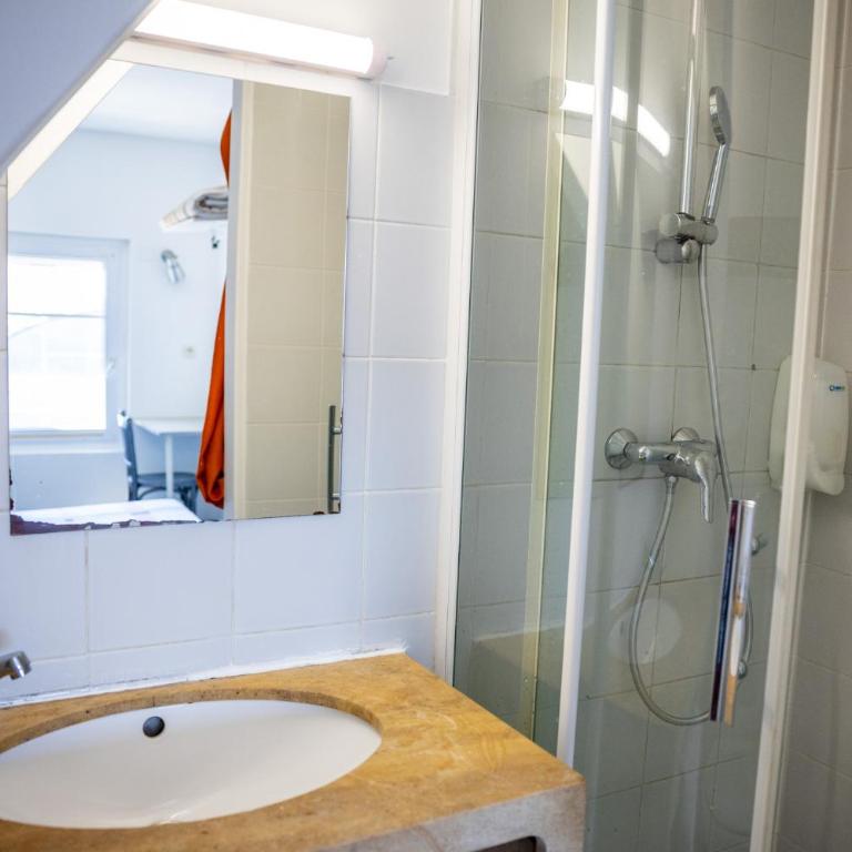 La Chaumière - Chambre Double avec Salle de Bains Privative - 6