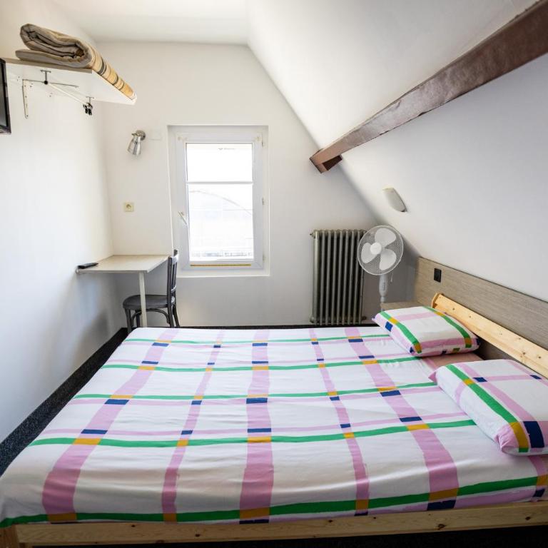 La Chaumière - Chambre Double avec Salle de Bains Privative - 1