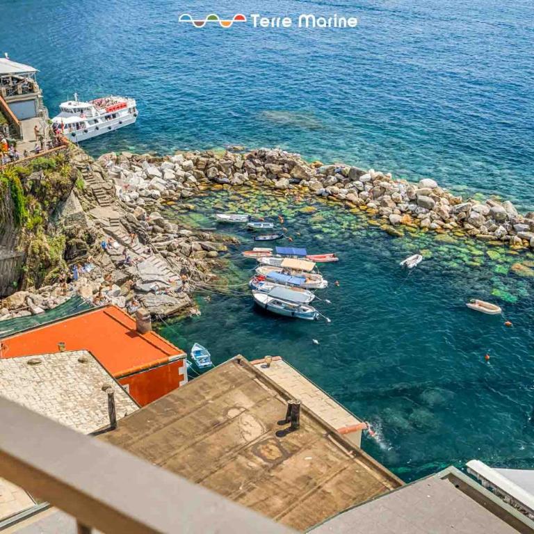 Nidoo TerreMarine - Deluxe Double Room with Balcony and Sea View - 2