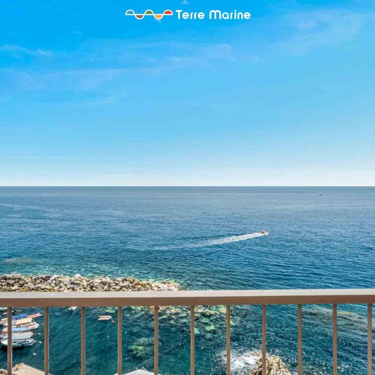 Nidoo TerreMarine - Deluxe Double Room with Balcony and Sea View - 7