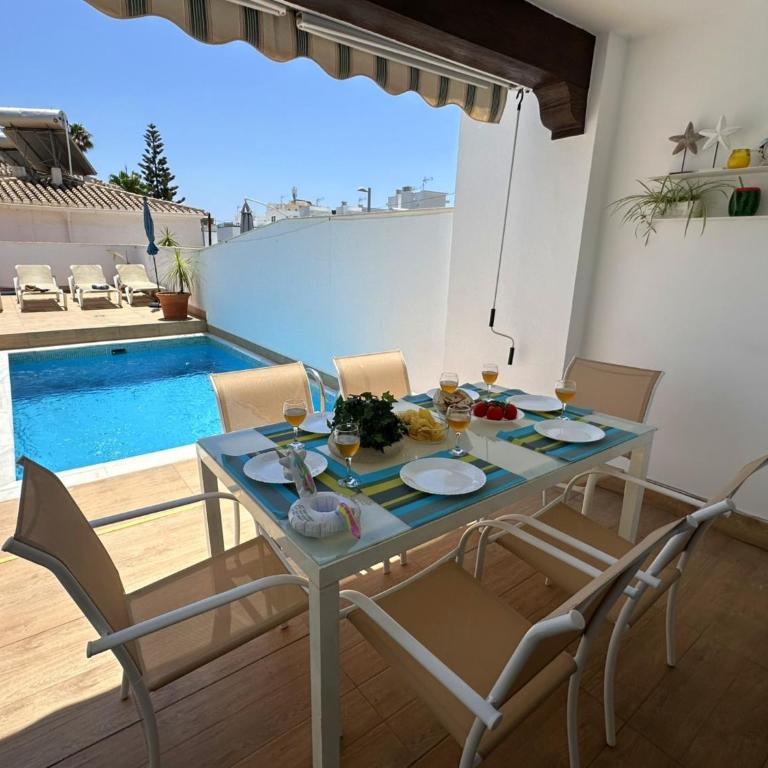 Nerja Paradise Rentals - Villa Daisy - Villa - 1