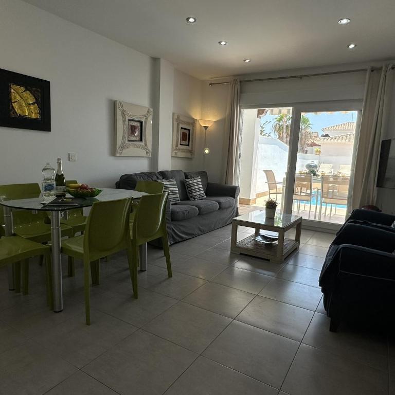 Nerja Paradise Rentals - Villa Daisy - Villa - 10
