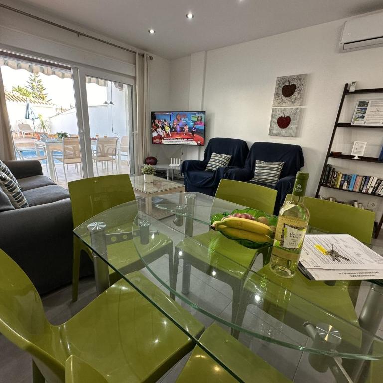 Nerja Paradise Rentals - Villa Daisy - Villa - 8