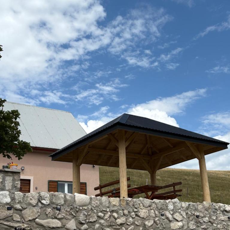 Villa Marija - Three-Bedroom House - 9