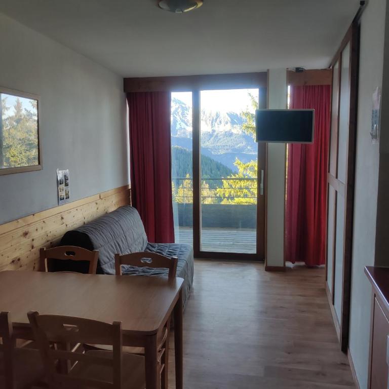 V du Bachat Epicea A N24 2P6 - Appartement - 1