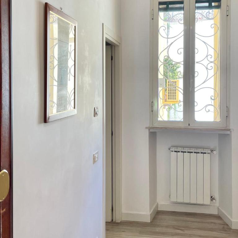 B&B Santi Quattro Al Colosseo - Camera Familiare - Dependance - 4