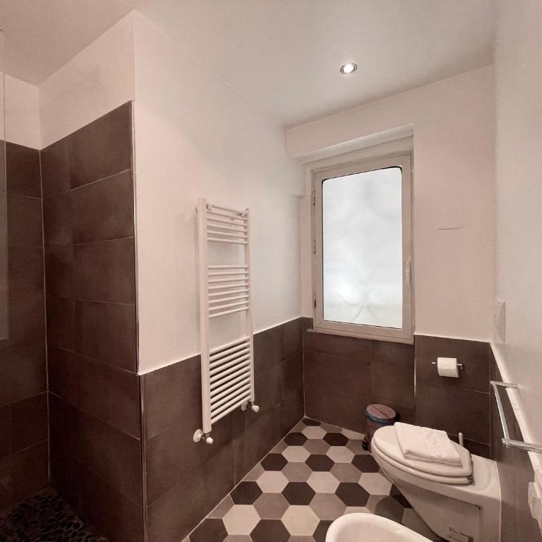 B&B Santi Quattro Al Colosseo - Camera Familiare - Dependance - 7