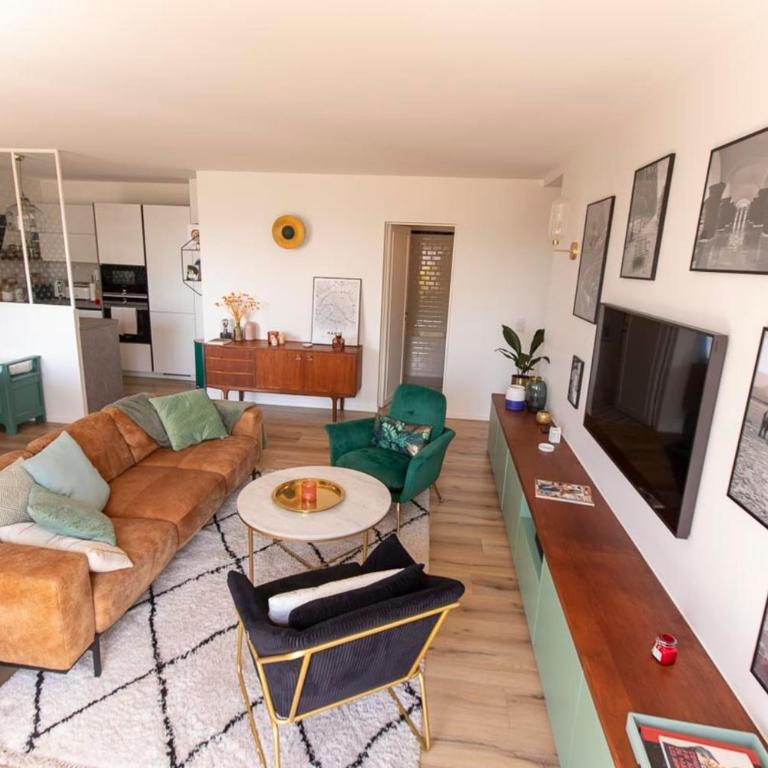 Apartment with terrace and view of Paris - Appartement - 12
