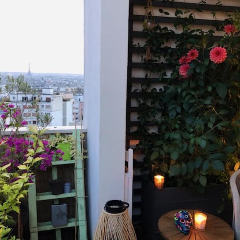Apartment with terrace and view of Paris - Appartement - 26