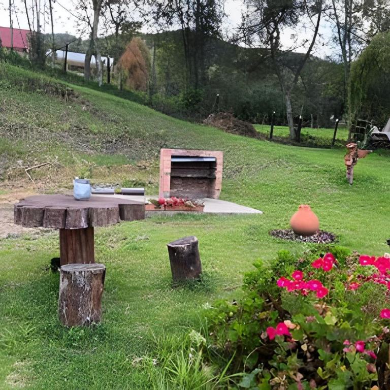 Casa de montaña con vista, BBQ y wifi confiable - Villa - 5