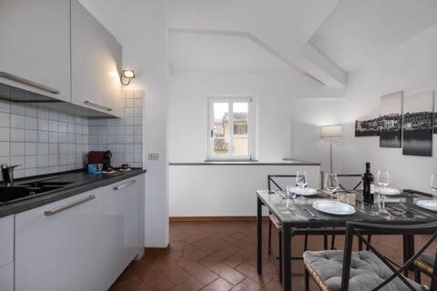 Pallottole Duomo Apartments - Appartamento con 2 Camere da Letto, Balcone e Terrazza - 4