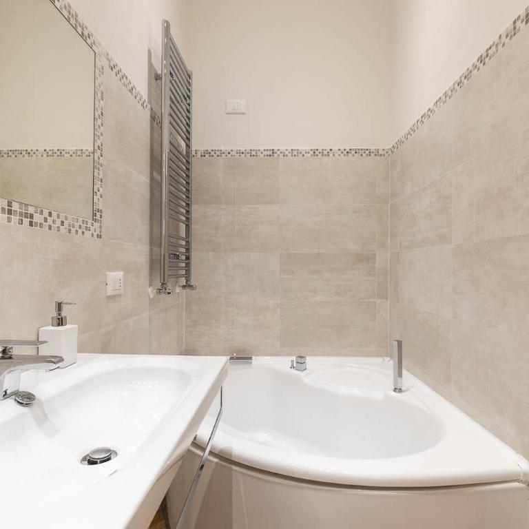 Pallottole Duomo Apartments - Appartamento con 2 Camere da Letto - 2
