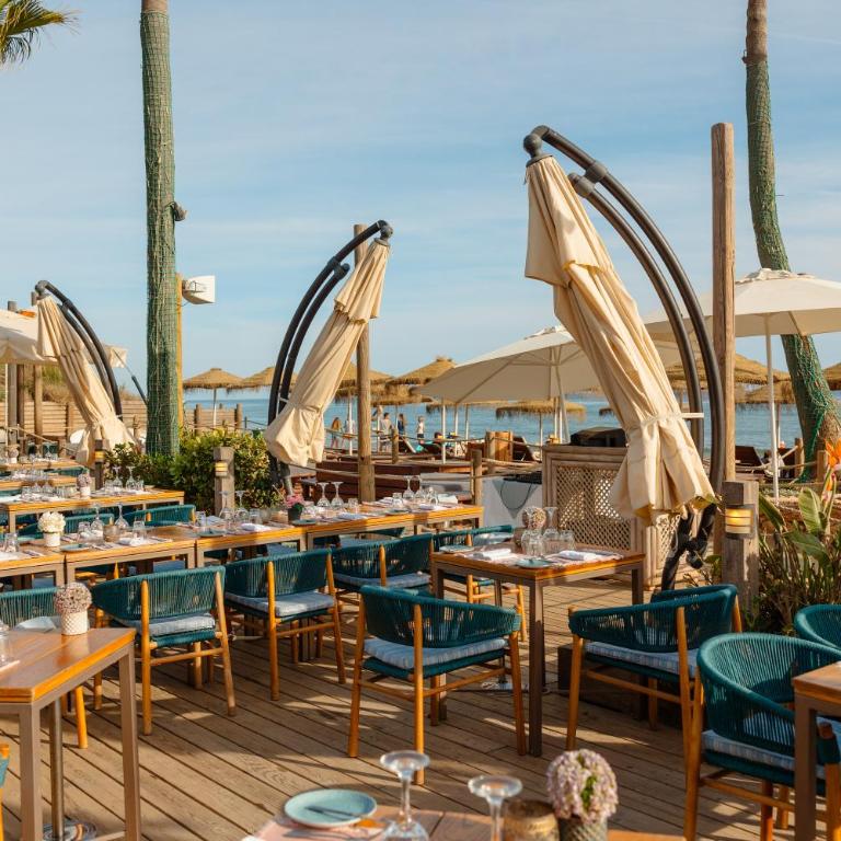 Apartment, close to beaches, restaurants and supermarkets, in urb. Marbella Park Beach, Elviria - Two-Bedroom Apartment - 53