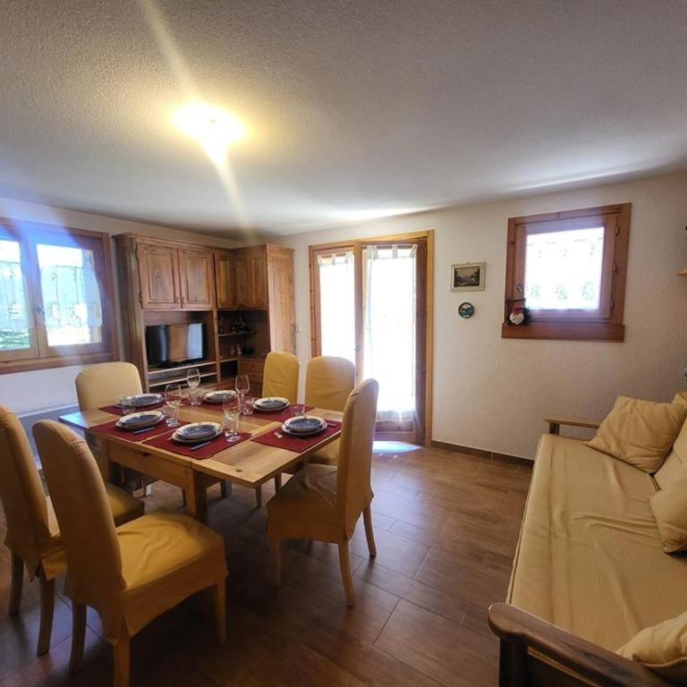 Appartement 3 pièces avec grande terrasse, garage et équipements modernes à Montgenèvre - FR-1-266-210 - Appartement - 6