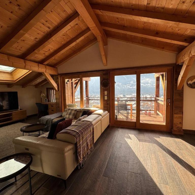 Beautiful chalet with panoramic views in Samoens walking distance to the village - Chalet - 1