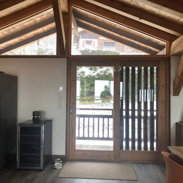 Beautiful chalet with panoramic views in Samoens walking distance to the village - Chalet - 32