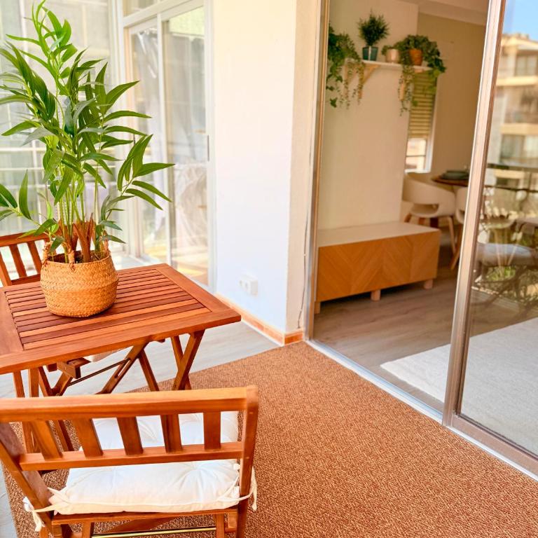 Casa Mar Arenal Beach - with Stunning Sea Views - Ifach Holiday Homes - Apartamento de 2 dormitorios con balcón y vistas al mar - 3