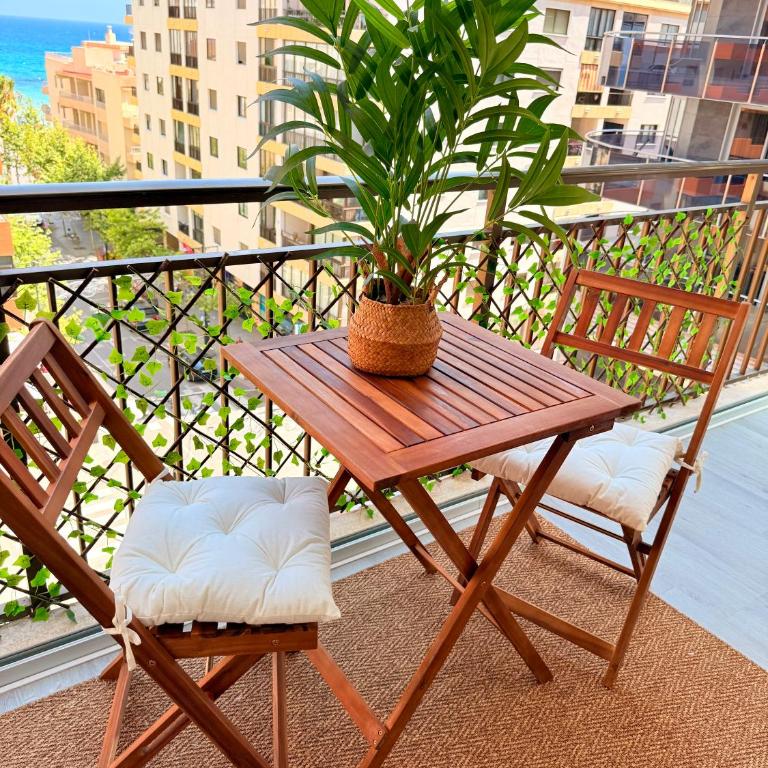 Casa Mar Arenal Beach - with Stunning Sea Views - Ifach Holiday Homes - Apartamento de 2 dormitorios con balcón y vistas al mar - 2