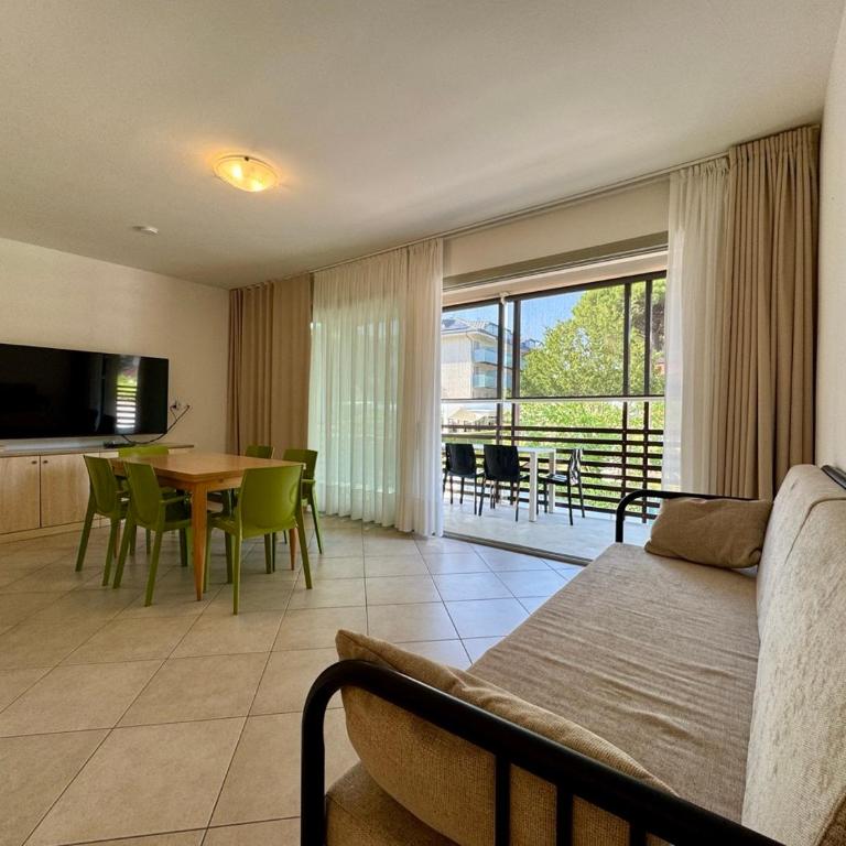 Prassitele Apartments - Appartamento con 3 Camere da Letto e con Balcone - 12