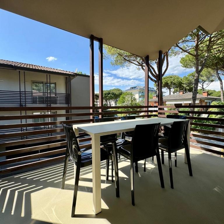 Prassitele Apartments - Appartamento con 2 Camere da Letto e Balcone - 7