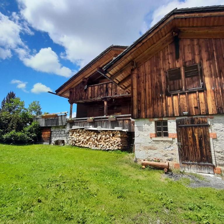 Chalet at the foot of the Nordic domain - Chalet - 13