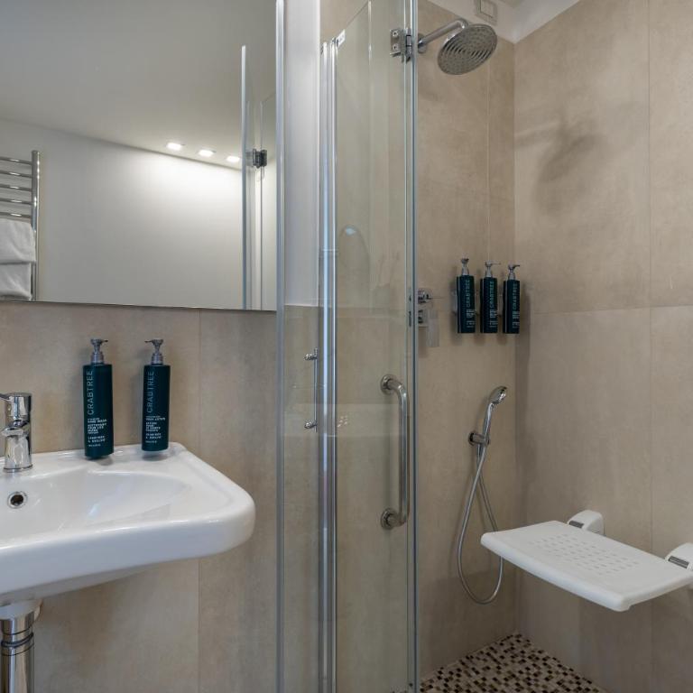 DoubleTree by Hilton Florence Metropole - Camera King con Accesso Ospiti Disabili - 6