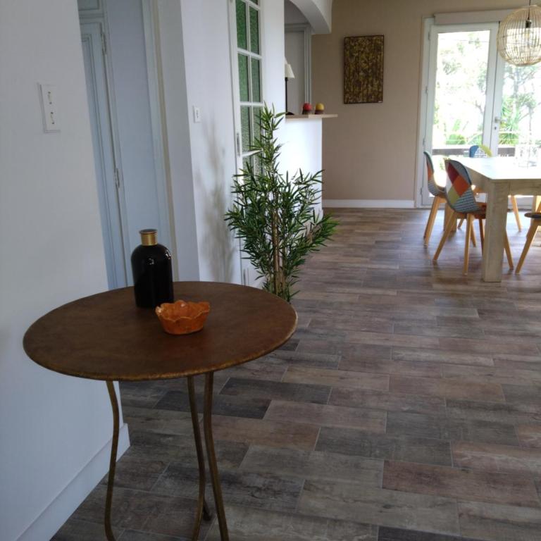 Superbe haut de villa - Villa 3 Chambres - 12