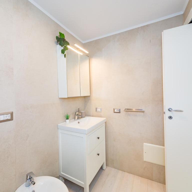 Navigli Suite Panoramica Terrazzo Free Parking AC Wifi - Appartamento con 1 Camera da Letto - 17