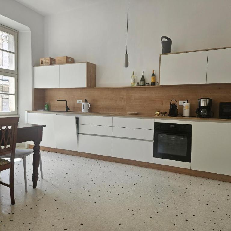 GardaInn Palazzo Nuovo - Appartamento con 2 Camere da Letto - 11