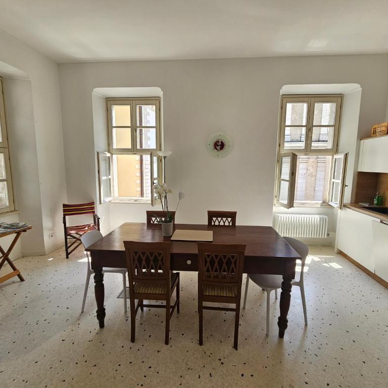 GardaInn Palazzo Nuovo - Appartamento con 2 Camere da Letto - 2