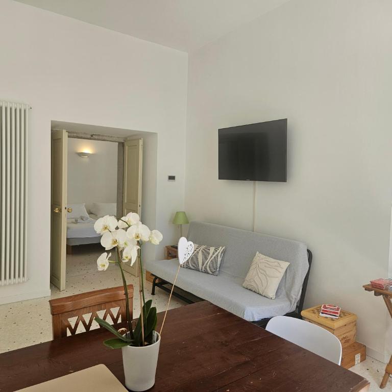 GardaInn Palazzo Nuovo - Appartamento con 2 Camere da Letto - 22