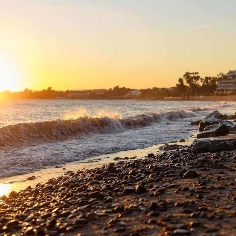 Luxurious 2 bedroom apartment close to the beach in Estepona - Apartamento de 2 dormitorios - 44