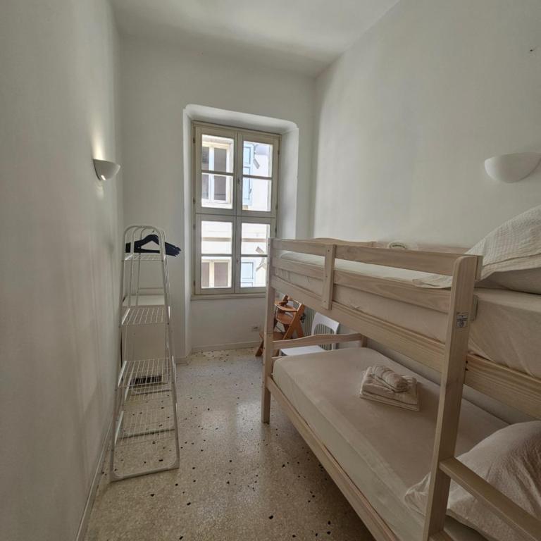 GardaInn Palazzo Nuovo - Appartamento con 2 Camere da Letto - 29