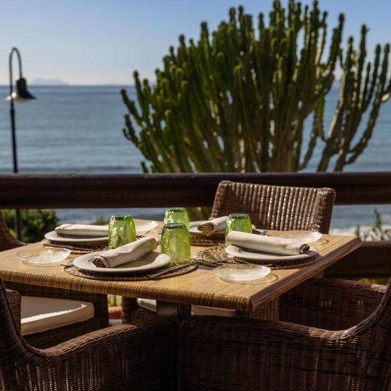 Luxurious 2 bedroom apartment close to the beach in Estepona - Apartamento de 2 dormitorios - 47