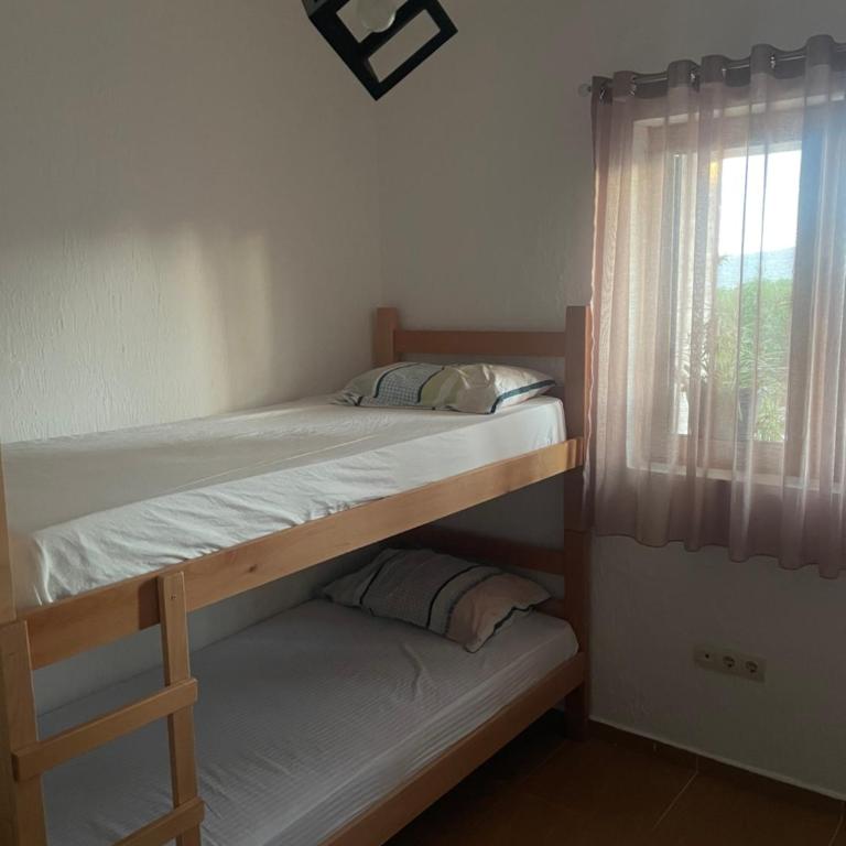 Apartman Anastasija - Three-Bedroom Apartment with Balcony - 12