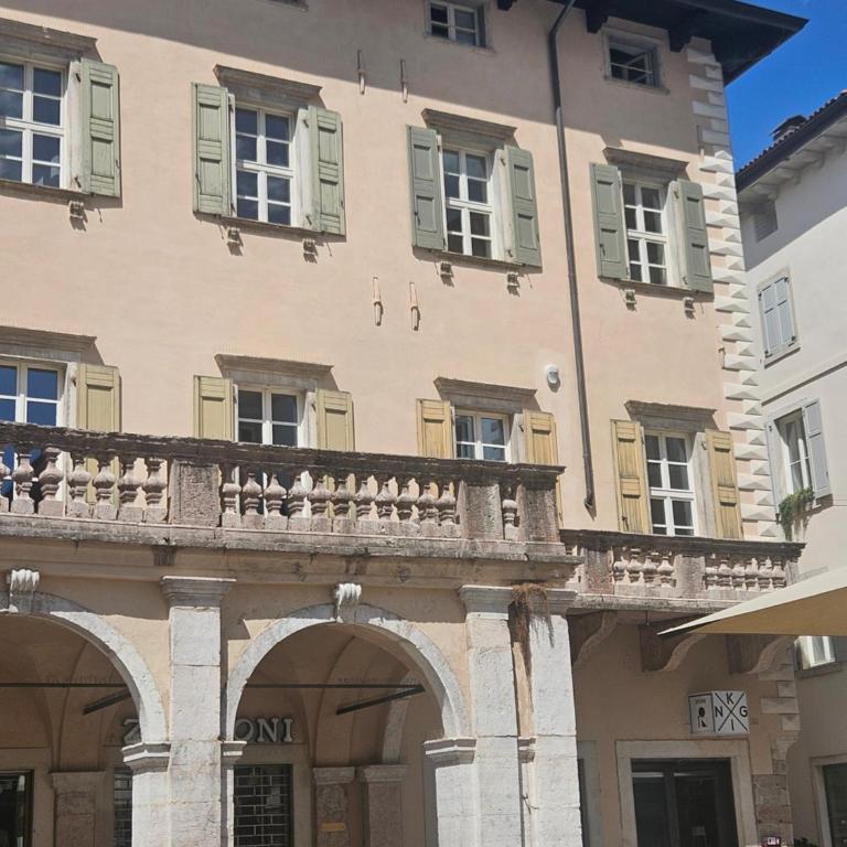 GardaInn Palazzo Nuovo - Appartamento con 2 Camere da Letto - 44