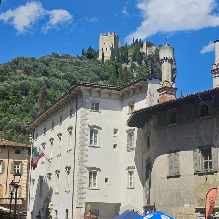 GardaInn Palazzo Nuovo - Appartamento con 2 Camere da Letto - 48