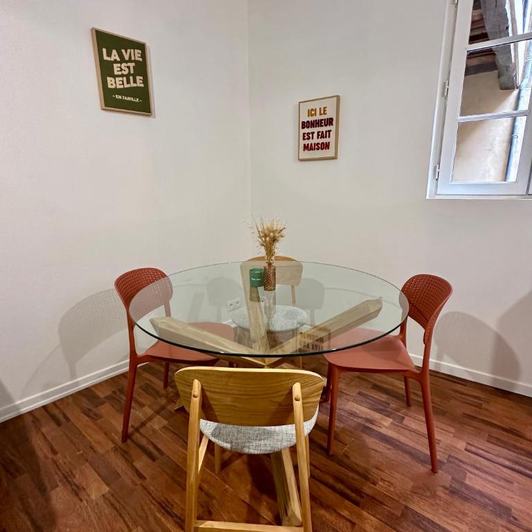 Une terrasse à 200m de la cathédrale - 4 personnes - logement entièrement rénové - Apartment mit 1 Schlafzimmer - 7