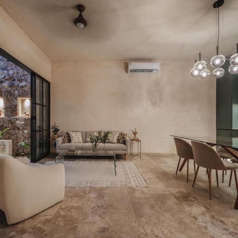 Casa Chomak - Colonial Luxury with a Private Outdoor Pool and Parking in Central Merida - Vacation Home - 12