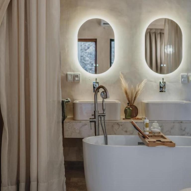 Casa Chomak - Colonial Luxury with a Private Outdoor Pool and Parking in Central Merida - Vacation Home - 13