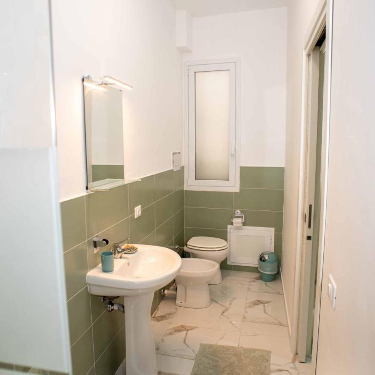 Azzurro Mare - Camera Matrimoniale con Bagno Privato - 6