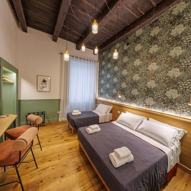 The Tribunali Apartments - Entire Apt - By HouseinNaples - Three-Bedroom Apartment - 20