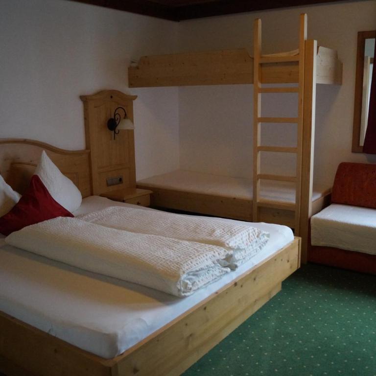 Appartement Gästehaus Aloisia - Apartment mit 3 Schlafzimmern und Balkon - 23