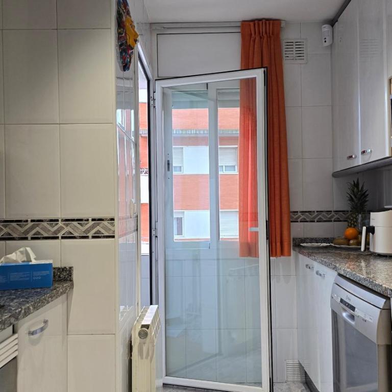 Apartment America Go2Lloret - Apartamento de 3 dormitorios con balcón - 9