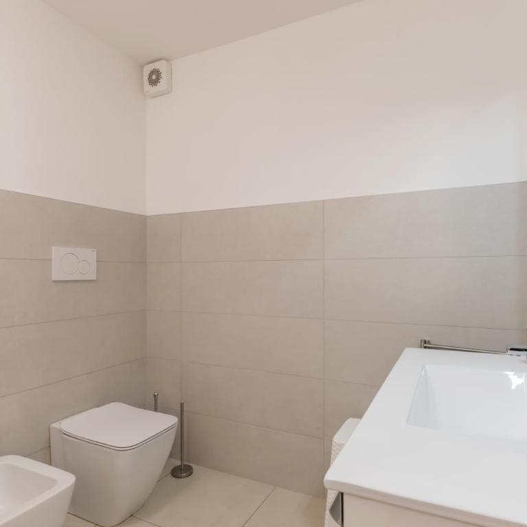 Monumentale M5 APT - 6 ospiti & famiglie con 2 bagni e suite - Appartamento con 1 Camera da Letto - 3