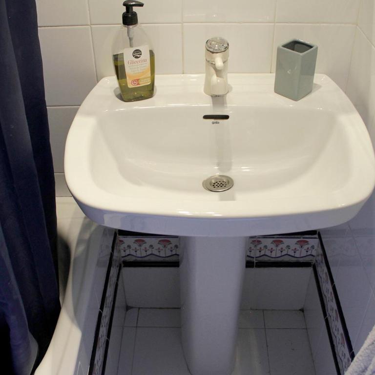 Quiet apartment! Sagrada Familia! - One-Bedroom Apartment - 15