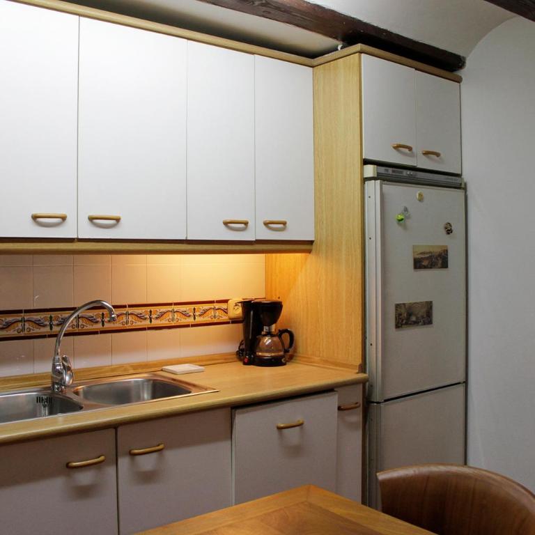 Quiet apartment! Sagrada Familia! - One-Bedroom Apartment - 19