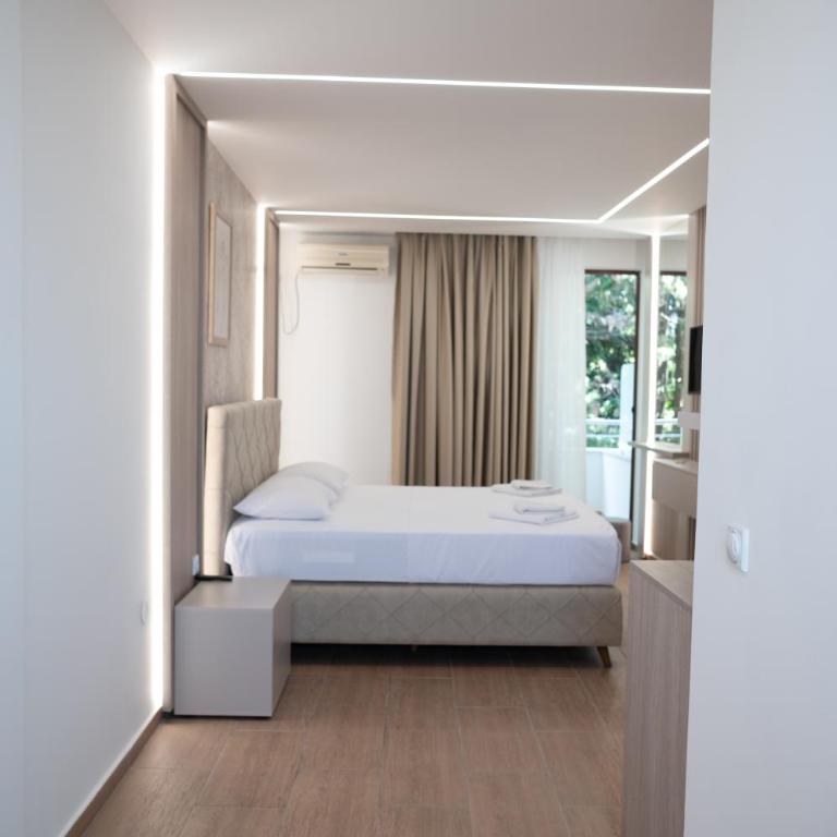 Grand Apartments - Deluks Dvokrevetna Soba sa Bračnim Krevetom - 9