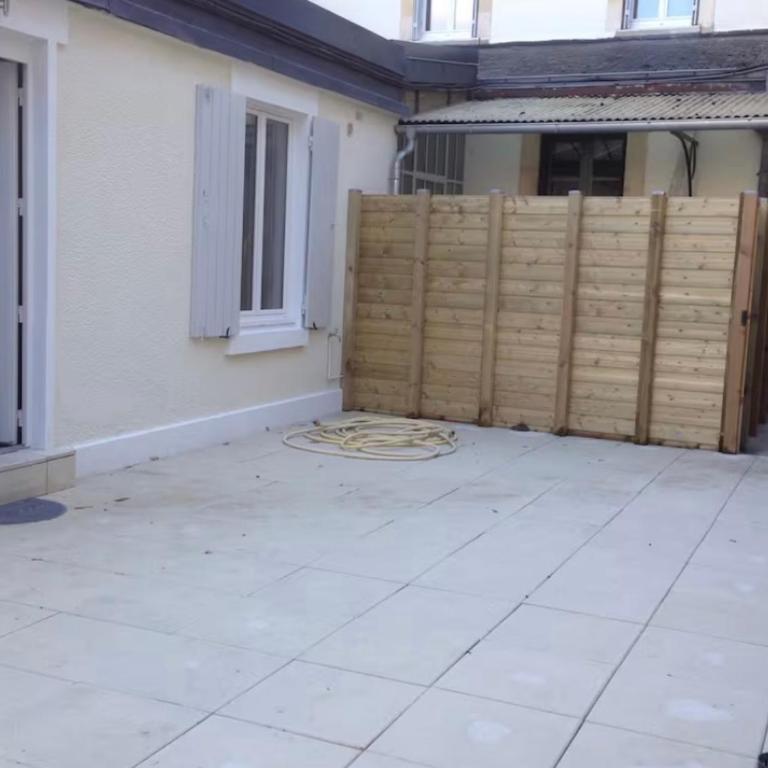 Tiny House avec jardin au cœur de Bourges - Appartement 1 Chambre - 2