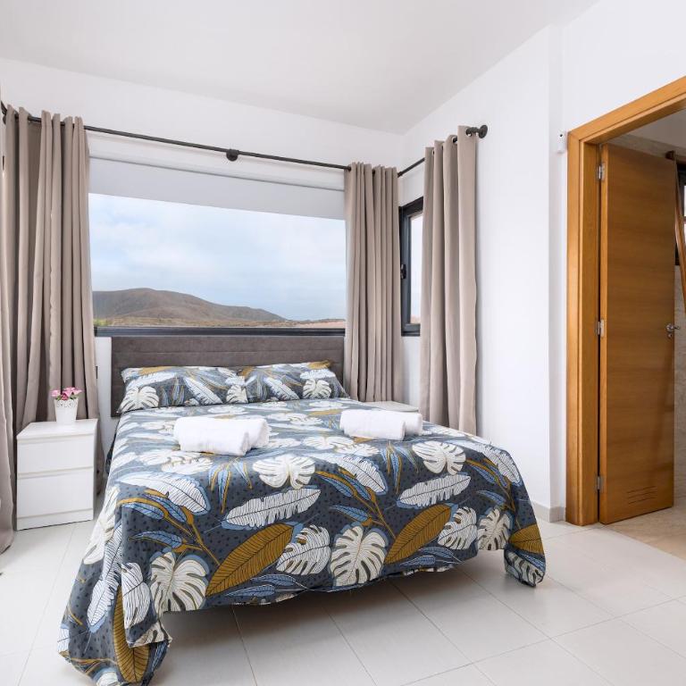 Home2Book Chill BBQ Hideaway in Corralejo - Three-Bedroom Chalet - 14